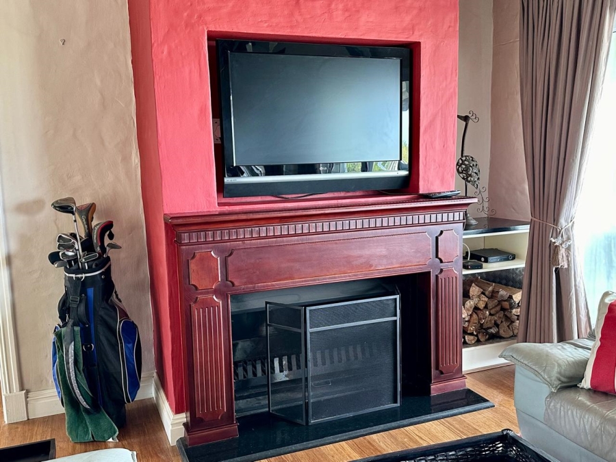 5 Bedroom Property for Sale in Katberg Eastern Cape